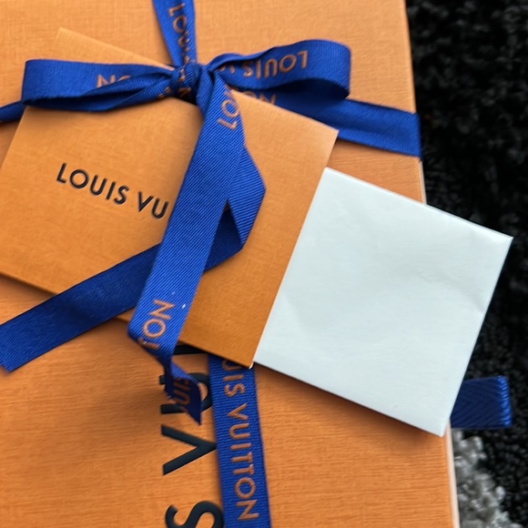 Authentic Louis Vuitton Box - Picture 6 of 7